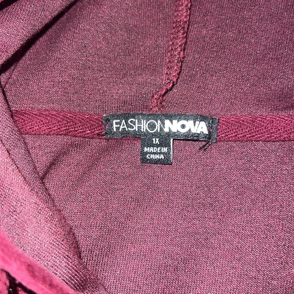 BRAND NEW/NEVR WRN: The Original Trendsetter Burgundy Velour set from FASHONNOVA - Picture 3 of 5